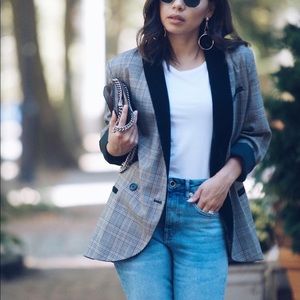 Retro Plaid blazer with velvet pocket and collar.